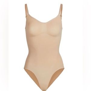skims clay SCULPTING BODYSUIT W SNAPS